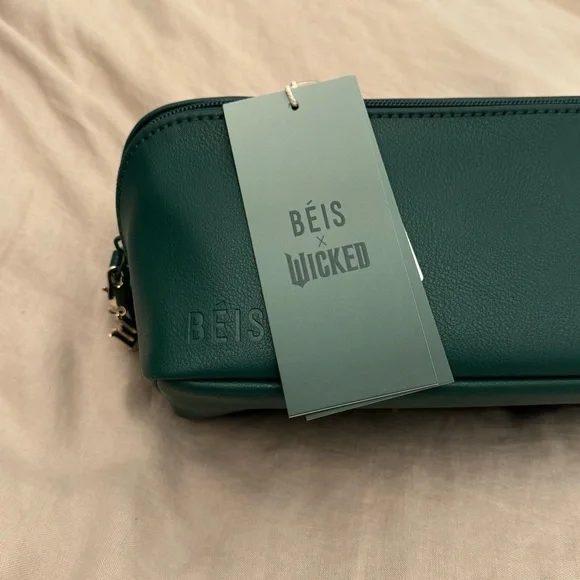 BEIS x Wicked Green Toiletry Bag nwt - Picture 4 of 8